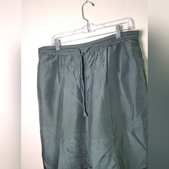 Vintage 100% Silk, Nylon Lined Drawstring Hunter Green Pants, Size Medium - Picture 2 of 4